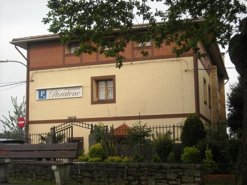 Paratene Ostatu Habitaciones Erandio Dış mekan fotoğraf